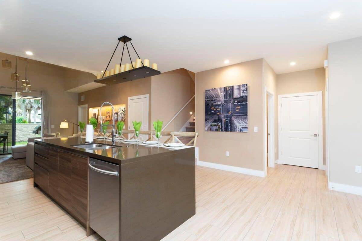 Stunning 4 Bd Close To Disney @ Magic Village Resort 7537 Orlando Exterior photo