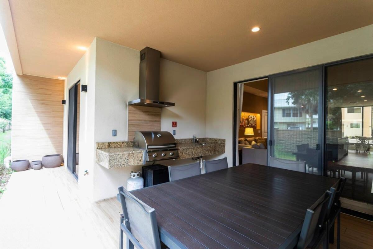 Stunning 4 Bd Close To Disney @ Magic Village Resort 7537 Orlando Exterior photo