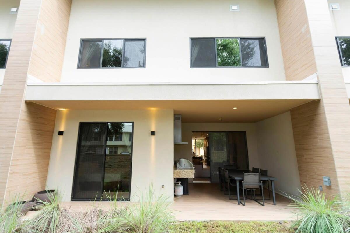 Stunning 4 Bd Close To Disney @ Magic Village Resort 7537 Orlando Exterior photo